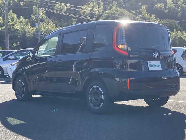 トヨタ シエンタ ハイブリッド Z 佐賀県 2024(令6)年 0.2万km ブラック 純正10.5インチディスプレイオーディオ/パノラマミックビューモニター/両側パワースライドドア/プリクラッシュセーフティ/レーンディパーチャーアラート/オートハイビーム/アダプティブクルーズコントロール/アドバンスドパーク/ブラインドスポットモニター/クリアランスソナー/リアクロストラフィックアラート/天井サーキュレーター/シートヒーター/ステアリングヒーター/ステアリングリモコン/ETC2.0/プッシュスタート/スマートキー/LEDヘッドライト