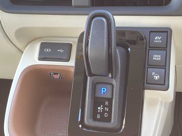 トヨタ シエンタ ハイブリッド Z 佐賀県 2024(令6)年 0.2万km ブラック 純正10.5インチディスプレイオーディオ/パノラマミックビューモニター/両側パワースライドドア/プリクラッシュセーフティ/レーンディパーチャーアラート/オートハイビーム/アダプティブクルーズコントロール/アドバンスドパーク/ブラインドスポットモニター/クリアランスソナー/リアクロストラフィックアラート/天井サーキュレーター/シートヒーター/ステアリングヒーター/ステアリングリモコン/ETC2.0/プッシュスタート/スマートキー/LEDヘッドライト