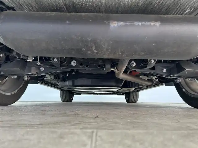 レクサス ＮＸ 350h バージョンL 千葉県 2023(令5)年 2万km ソニックチタニウム 登録時走行距離：19558km/禁煙車/パノラマサンルーフ　/全方位カメラ　/ビルトインＥＴＣ2.0　/ＬＥＸＵＳチームメイト　/ヘッドアップディスプレイ　/LEXUSセーフティセンス/レーダークルーズコントロール　　/ブラインドスポットモニター　/シートベンチレーション＆ヒーター/黒本革シート/電子インナーミラー/純正14型ディスプレイオーディオplus/CD＆DVDデッキ/Bluetooth＆フルセグTV＆AM＆FM/3眼LEDヘッドアップディスプレイ/前席パワーシート（運転席メモリー付き）/電動バックドア/アイドリングストップ/ウィンカーミラー/プッシュスタート/パドルシフト