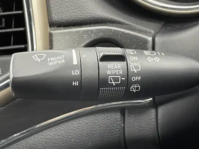クライスラー・ジープ ジープ グランドチェロキー LTD 富山県 2018(平30)年 8.4万km パール 4WD/純正ナビ（AM/FM/CD/DVD/AUX/USB/SD/BT）/フルセグTV/バックカメラ/アダプティブパークセンス/パークセンス/パークアシスト/アダプティブクルーズコントロール/ブラインドスポットモニター/ヒルスタートアシスト/コーナーセンサー前後/ドライブレコーダー前後/ETC/レーダー探知機/パドルシフト/レザーシート/D席メモリ付きシート/前席パワーシート/全席シートヒーター/ステアリングヒーター/サイドミラーヒーター/社外18インチAW/HIDヘッドライト/オートライト/プッシュスタート/アイドリングストップ