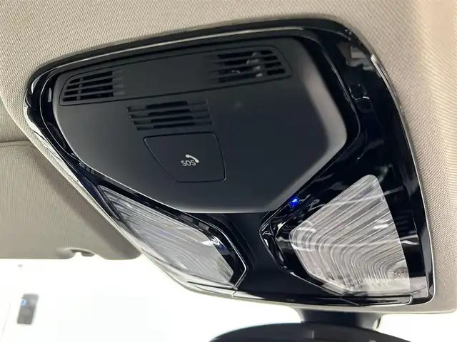 ＢＭＷ ５２３ｄ ラグジュアリー 岡山県 2018(平30)年 2.7万km ミネラルホワイト レザーシート（ブラック）/純正iDriveナビ/360°カメラ/PDC/パーキングアシスト/Bluetooth/USB/フルセグTV/BMWアシスタンス/SOSコール/シートヒーター/パワーシート/ACC/歩行者警告/衝突警告/車線逸脱警告/車線変更警告/側面衝突警告/ステアリングサポート/ブレーキAH/ミラー一体型ETC/アンビエントライト/アダプティブLEDライト/ドアバイザー/保証書/取扱説明書
