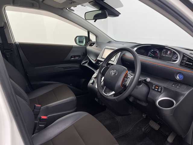 トヨタ シエンタ ハイブリッド G クエロ 埼玉県 2019(令1)年 4.2万km ヴィンテージブラウンパールクリスタルシャイン/ホワイトパールクリスタルシャイン 純正ナビ/　(Bluetooth/CD/DVD/FM/AM)/フルセグテレビ/バックカメラ/ビルトインETC/ハーフレザーシート/両側パワースライドドア/クルーズコントロール/衝突被害軽減ブレーキ/車線逸脱警報/クリアランスソナー/オートハイビーム/オートLEDライト/プッシュスタート/純正フロアマット/純正15インチアルミホイール