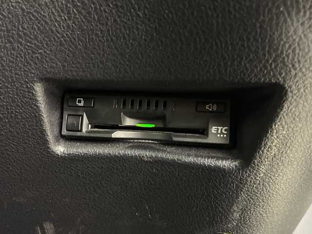 トヨタ シエンタ ハイブリッド G クエロ 埼玉県 2019(令1)年 4.2万km ヴィンテージブラウンパールクリスタルシャイン/ホワイトパールクリスタルシャイン 純正ナビ/　(Bluetooth/CD/DVD/FM/AM)/フルセグテレビ/バックカメラ/ビルトインETC/ハーフレザーシート/両側パワースライドドア/クルーズコントロール/衝突被害軽減ブレーキ/車線逸脱警報/クリアランスソナー/オートハイビーム/オートLEDライト/プッシュスタート/純正フロアマット/純正15インチアルミホイール