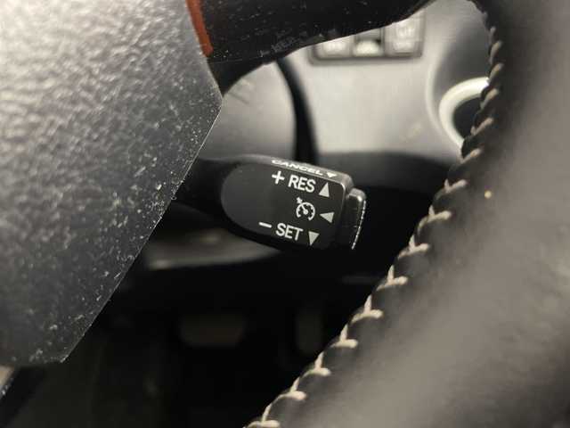 トヨタ シエンタ ハイブリッド G クエロ 埼玉県 2019(令1)年 4.2万km ヴィンテージブラウンパールクリスタルシャイン/ホワイトパールクリスタルシャイン 純正ナビ/　(Bluetooth/CD/DVD/FM/AM)/フルセグテレビ/バックカメラ/ビルトインETC/ハーフレザーシート/両側パワースライドドア/クルーズコントロール/衝突被害軽減ブレーキ/車線逸脱警報/クリアランスソナー/オートハイビーム/オートLEDライト/プッシュスタート/純正フロアマット/純正15インチアルミホイール