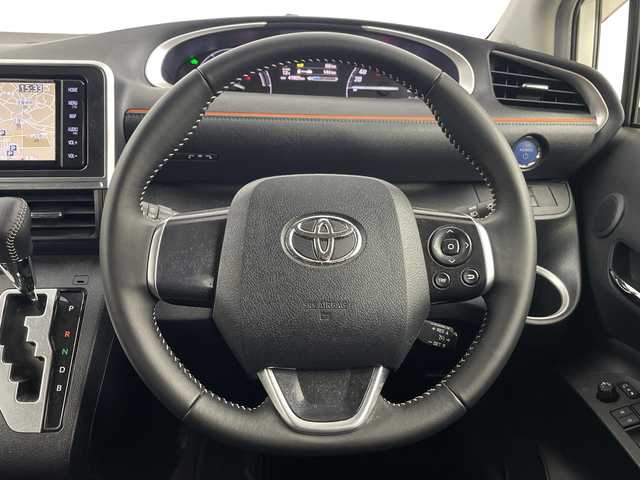 トヨタ シエンタ ハイブリッド G クエロ 埼玉県 2019(令1)年 4.2万km ヴィンテージブラウンパールクリスタルシャイン/ホワイトパールクリスタルシャイン 純正ナビ/　(Bluetooth/CD/DVD/FM/AM)/フルセグテレビ/バックカメラ/ビルトインETC/ハーフレザーシート/両側パワースライドドア/クルーズコントロール/衝突被害軽減ブレーキ/車線逸脱警報/クリアランスソナー/オートハイビーム/オートLEDライト/プッシュスタート/純正フロアマット/純正15インチアルミホイール