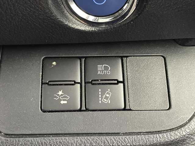 トヨタ シエンタ ハイブリッド G クエロ 埼玉県 2019(令1)年 4.2万km ヴィンテージブラウンパールクリスタルシャイン/ホワイトパールクリスタルシャイン 純正ナビ/　(Bluetooth/CD/DVD/FM/AM)/フルセグテレビ/バックカメラ/ビルトインETC/ハーフレザーシート/両側パワースライドドア/クルーズコントロール/衝突被害軽減ブレーキ/車線逸脱警報/クリアランスソナー/オートハイビーム/オートLEDライト/プッシュスタート/純正フロアマット/純正15インチアルミホイール