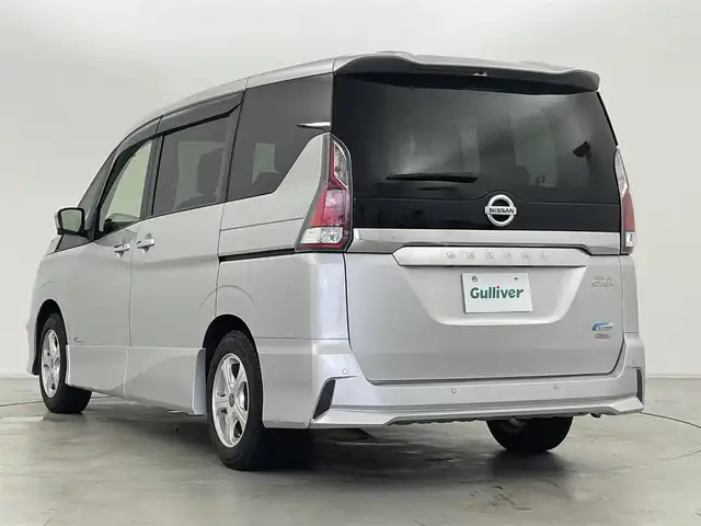 日産 セレナ ハイウェイスター Vセレクション 群馬県 2018(平30)年 5.5万km ブリリアントシルバー 純正9インチナビ/・AM/FM/CD/DVD/Blu-ray/SD/USB/AUX/Bluetooth/フルセグTV/純正フリップダウンモニター/アラウンドビューモニター/エマージェンシーブレーキ/車線逸脱警報システム/ハンズフリーパワースライドドア/純正ドライブレコーダー/アイドリングストップ/スマートキー×2本/プッシュスタート/ETC