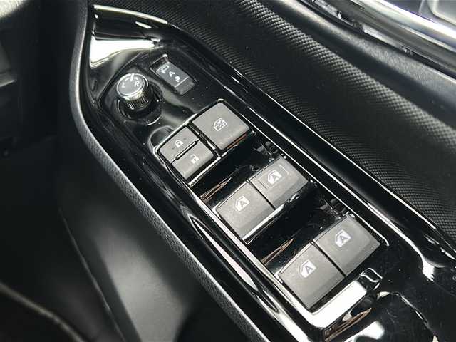 トヨタ ヴォクシー ZS 煌Ⅱ 三重県 2019(平31)年 3.6万km ブラック 純正ナビ /バックカメラ /ビルトインETC /スペアキー /両側パワースライドドア/前後ドライブレコーダー /前後コーナーセンサー /USB給電 /LEDヘッドライト/オートハイビーム /オートライト/クルーズコントロール/レーンキープアシスト/衝突軽減ブレーキ /ウォークスルー /電動格納ミラー/禁煙車