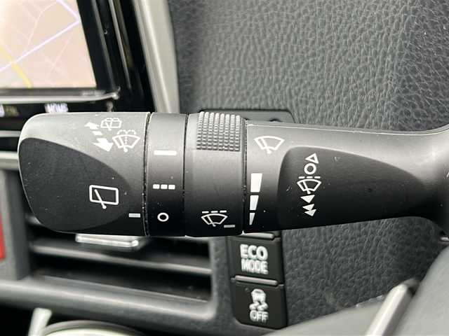 トヨタ ヴォクシー ZS 煌Ⅱ 三重県 2019(平31)年 3.6万km ブラック 純正ナビ /バックカメラ /ビルトインETC /スペアキー /両側パワースライドドア/前後ドライブレコーダー /前後コーナーセンサー /USB給電 /LEDヘッドライト/オートハイビーム /オートライト/クルーズコントロール/レーンキープアシスト/衝突軽減ブレーキ /ウォークスルー /電動格納ミラー/禁煙車