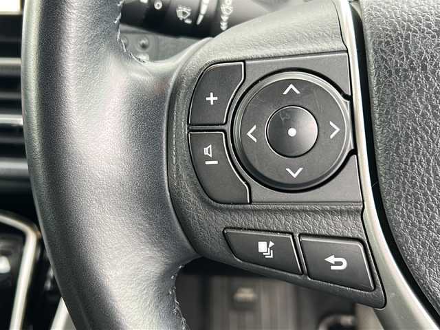 トヨタ ヴォクシー ZS 煌Ⅱ 三重県 2019(平31)年 3.6万km ブラック 純正ナビ /バックカメラ /ビルトインETC /スペアキー /両側パワースライドドア/前後ドライブレコーダー /前後コーナーセンサー /USB給電 /LEDヘッドライト/オートハイビーム /オートライト/クルーズコントロール/レーンキープアシスト/衝突軽減ブレーキ /ウォークスルー /電動格納ミラー/禁煙車