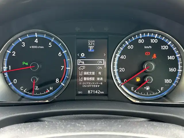 トヨタ ハリアー プレミアム 福岡県 2014(平26)年 8.8万km ダークブラウンM 純正9型ナビ/（BT/フルセグ/SD/SDREC/AM/FM/DISC)/Bカメラ/パワーバックドア/レーダークルーズコントロール/LEDヘッドライト/オートライト/オートマチックハイビーム/ハーフレザーシート/D席パワーシート/チルトステアリング/純正18インチAW/クリアランスソナー/プリクラッシュセーフティ/レーンキープアシスト/横滑り防止装置/盗難防止装置/アイドリングストップ/スマートキー/ETC/取扱説明書