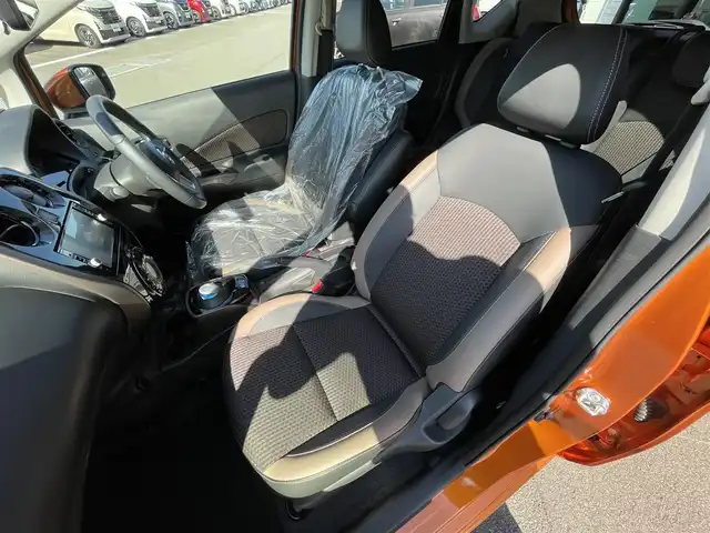 日産 ノート e－パワー メダリスト 愛媛県 2016(平28)年 3.7万km プレミアムコロナオレンジ エマージェンシーブレーキ/車線逸脱警報/純正ナビ（Bluetooth/フルセグTV/DVD再生）/アラウンドビューモニター/ハーフレザー/ETC/前方ドライブレコーダー/純正アルミホイール/純正フロアマット/前後コーナーセンサー/LEDヘッドライト/衝突被害軽減システム/横滑り防止装置