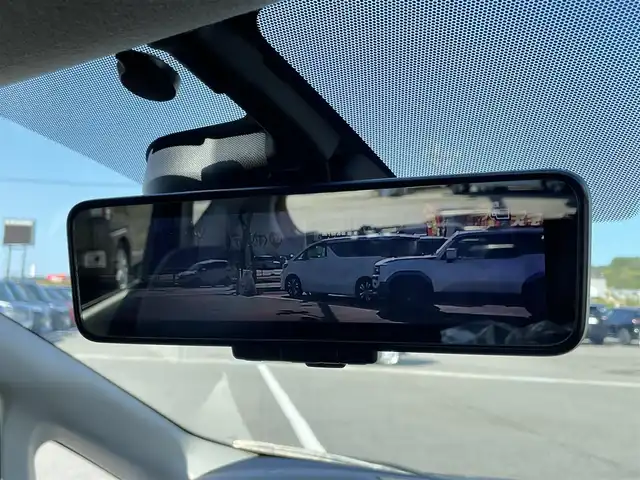 日産 ノート e－パワー メダリスト 愛媛県 2016(平28)年 3.7万km プレミアムコロナオレンジ エマージェンシーブレーキ/車線逸脱警報/純正ナビ（Bluetooth/フルセグTV/DVD再生）/アラウンドビューモニター/ハーフレザー/ETC/前方ドライブレコーダー/純正アルミホイール/純正フロアマット/前後コーナーセンサー/LEDヘッドライト/衝突被害軽減システム/横滑り防止装置