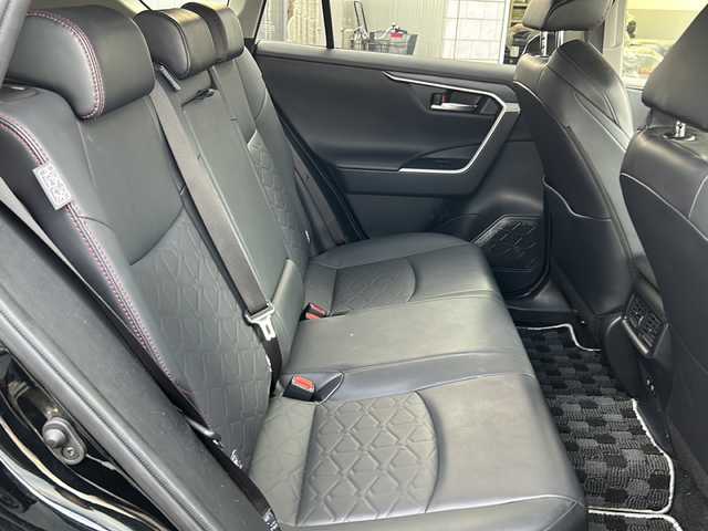 トヨタ ＲＡＶ４ アドベンチャー オフロードPKG 福島県 2021(令3)年 5.9万km アティチュードブラックマイカ /4WD//衝突軽減ブレーキ//社外SDナビ/（CD/FM/Bluetooth）//フルセグTV//バックカメラ//コーナーセンサー//横滑り防止装置//レーンキープアシスト//ETC//パワーシート//LEDヘッドライト//オートライト//フロアマット//純正18インチAW//取扱説明書