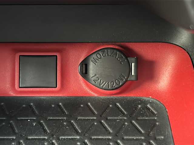 トヨタ ＲＡＶ４ アドベンチャー オフロードPKG 福島県 2021(令3)年 5.9万km アティチュードブラックマイカ /4WD//衝突軽減ブレーキ//社外SDナビ/（CD/FM/Bluetooth）//フルセグTV//バックカメラ//コーナーセンサー//横滑り防止装置//レーンキープアシスト//ETC//パワーシート//LEDヘッドライト//オートライト//フロアマット//純正18インチAW//取扱説明書