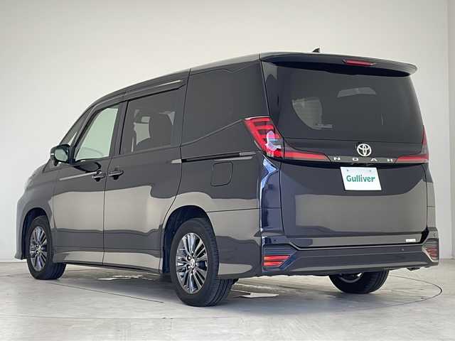 トヨタ ノア S－G 愛知県 2022(令4)年 1.6万km スパークリングブラックパールクリスタルシャイン 衝突軽減システム/純正10.5型ディズプレイオーディオ　ナビあり/レーダークルーズコントロール/フルセグ/CD DVD/Bluetooth/バックカメラ/コーナーセンサー/パワースライドドア/純正アルミホイール/LEDヘッドライト/リアオートエアコン/ETC2.0/ステアリングスイッチ/スマートキー/プッシュスタート