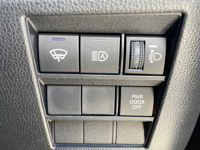 トヨタ ノア S－G 愛知県 2022(令4)年 1.6万km スパークリングブラックパールクリスタルシャイン 衝突軽減システム/純正10.5型ディズプレイオーディオ　ナビあり/レーダークルーズコントロール/フルセグ/CD DVD/Bluetooth/バックカメラ/コーナーセンサー/パワースライドドア/純正アルミホイール/LEDヘッドライト/リアオートエアコン/ETC2.0/ステアリングスイッチ/スマートキー/プッシュスタート