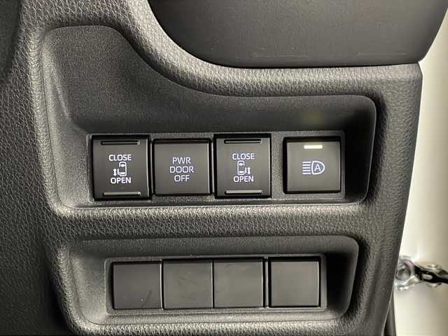 トヨタ シエンタ Z 宮崎県 2022(令4)年 2.5万km パール 純正10.5インチディスプレイオーディオ/AM/FM/Bluetooth/Apple Car Play/Toyota Safety Sense/・プリクラッシュセーフティ/・レーントレーシングアシスト/・レーンディパーチャーアラート/・レーダークルーズコントロール/・アダプティブハイビームシステム/・オートマチックハイビーム/・ロードサインアシスト/・ドライバー異常時対応システム/・プロアクティブドライビングアシスト/・発進遅れ告知機能/パノラミックビューモニター/両側電動パワースライドドア/電動格納ミラー/純正フロアマット/純正ドアバイザー/ETC