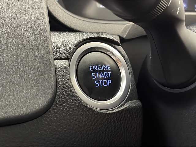 トヨタ シエンタ Z 宮崎県 2022(令4)年 2.5万km パール 純正10.5インチディスプレイオーディオ/AM/FM/Bluetooth/Apple Car Play/Toyota Safety Sense/・プリクラッシュセーフティ/・レーントレーシングアシスト/・レーンディパーチャーアラート/・レーダークルーズコントロール/・アダプティブハイビームシステム/・オートマチックハイビーム/・ロードサインアシスト/・ドライバー異常時対応システム/・プロアクティブドライビングアシスト/・発進遅れ告知機能/パノラミックビューモニター/両側電動パワースライドドア/電動格納ミラー/純正フロアマット/純正ドアバイザー/ETC