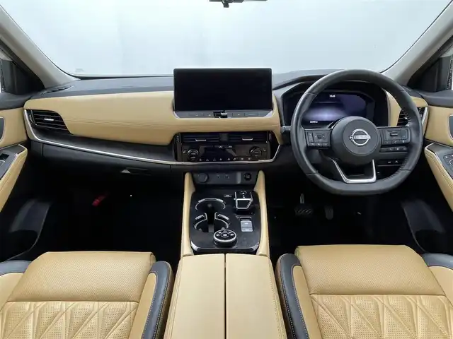 日産 エクストレイル X e－4ORCE 群馬県 2023(令5)年 2.3万km ブリリアントホワイトパール 禁煙車　純正ナビ　全方位カメラ　フルセグ　アダクティブクルーズコントロール　レーンキープアシスト　デジタルインナーミラー　オートマチックハイビーム　シートヒーター　衝突軽減システム　ETC　ドラレコ