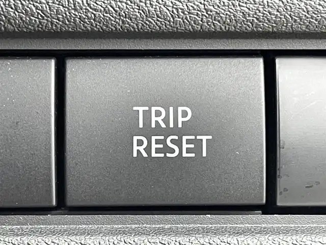 日産 エクストレイル X e－4ORCE 群馬県 2023(令5)年 2.3万km ブリリアントホワイトパール 禁煙車　純正ナビ　全方位カメラ　フルセグ　アダクティブクルーズコントロール　レーンキープアシスト　デジタルインナーミラー　オートマチックハイビーム　シートヒーター　衝突軽減システム　ETC　ドラレコ