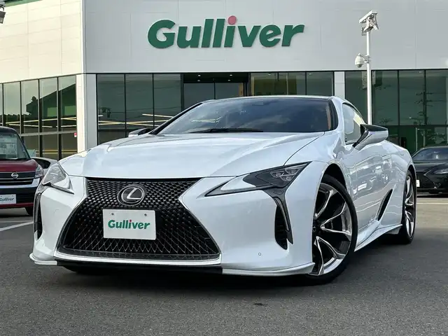 レクサス ＬＣ 500 Sパッケージ 愛媛県 2017(平29)年 5万km ホワイトノーヴァガラスフレーク 登録時走行距離:49019km/純正メーカーOPメモリナビ/AM/FM/CD/DVD/TV/BT/SD/ETC2.0/Bカメラ/前後ドラレコ/パドルシフト/追従クルコン/横滑り防止装置/盗難防止装置/衝突軽減システム/レーンキープアシスト/前後コーナーセンサー/パワーシート/ハーフレザーシート/LEDヘッドライト/オートライト/エンジンスタートボタン/スマートキー/純正アルミホイール/純正フロアマット