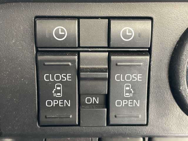 トヨタ ルーミー カスタムG 愛知県 2021(令3)年 3万km クールバイオレットクリスタルシャイン 純正9型ディスプレイオーディオ　ナビ機能なし/全方位カメラ/両側パワースライドドア/レーダークルーズコントロール/バックカメラ/コーナーセンサー/純正アルミホイール/LEDヘッドライト/オートマチックハイビーム/ETC/衝突軽減システム/フルセグ/Bluetooth/ステアリングスイッチ/スマートキー/プッシュスタート