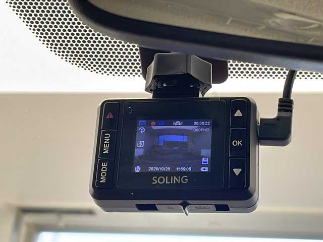 トヨタ アクア S 沖縄県 2015(平27)年 6.9万km オレンジパールクリスタルシャイン 社外ナビ(NSCP-W62)/ワンセグTV/バックカメラ/Bluetooth/バックカメラ/ETC/ステアリングスイッチ/プッシュスタート/シートヒーター/ドライブレコーダー前方/スマートキー/ドアバイザー