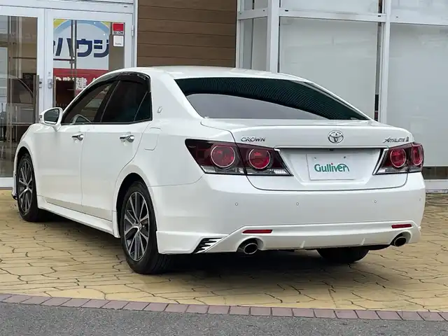 トヨタ クラウン アスリート S-T 宮崎県 2017(平29)年 5.9万km ホワイトパールクリスタルシャイン 前後純正ＯＰスパッツ/HDDナビ/フルセグテレビ/バックカメラ/アイドリングストップ/ウィンカーミラー/クルーズコントロール/プッシュスタート/ETC/LEDライト/レダークルーズ