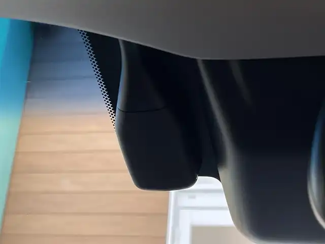 トヨタ クラウン アスリート S-T 宮崎県 2017(平29)年 5.9万km ホワイトパールクリスタルシャイン 前後純正ＯＰスパッツ/HDDナビ/フルセグテレビ/バックカメラ/アイドリングストップ/ウィンカーミラー/クルーズコントロール/プッシュスタート/ETC/LEDライト/レダークルーズ