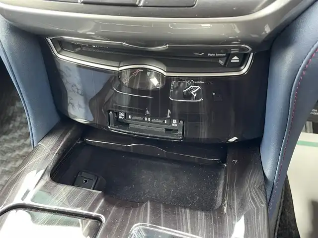 トヨタ クラウン アスリート S-T 宮崎県 2017(平29)年 5.9万km ホワイトパールクリスタルシャイン 前後純正ＯＰスパッツ/HDDナビ/フルセグテレビ/バックカメラ/アイドリングストップ/ウィンカーミラー/クルーズコントロール/プッシュスタート/ETC/LEDライト/レダークルーズ