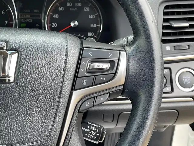 トヨタ クラウン アスリート S-T 宮崎県 2017(平29)年 5.9万km ホワイトパールクリスタルシャイン 前後純正ＯＰスパッツ/HDDナビ/フルセグテレビ/バックカメラ/アイドリングストップ/ウィンカーミラー/クルーズコントロール/プッシュスタート/ETC/LEDライト/レダークルーズ