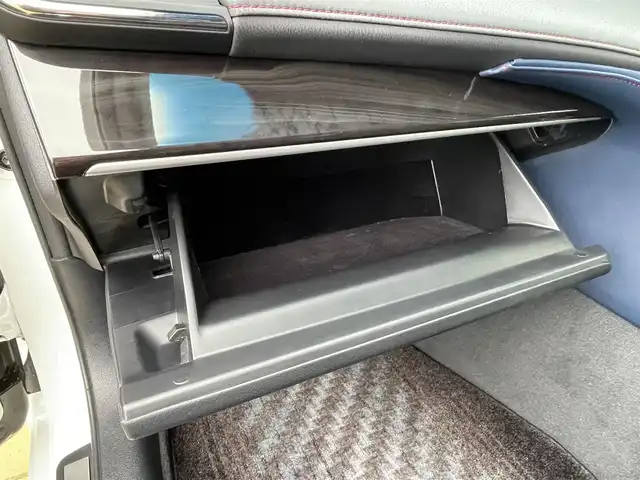 トヨタ クラウン アスリート S-T 宮崎県 2017(平29)年 5.9万km ホワイトパールクリスタルシャイン 前後純正ＯＰスパッツ/HDDナビ/フルセグテレビ/バックカメラ/アイドリングストップ/ウィンカーミラー/クルーズコントロール/プッシュスタート/ETC/LEDライト/レダークルーズ