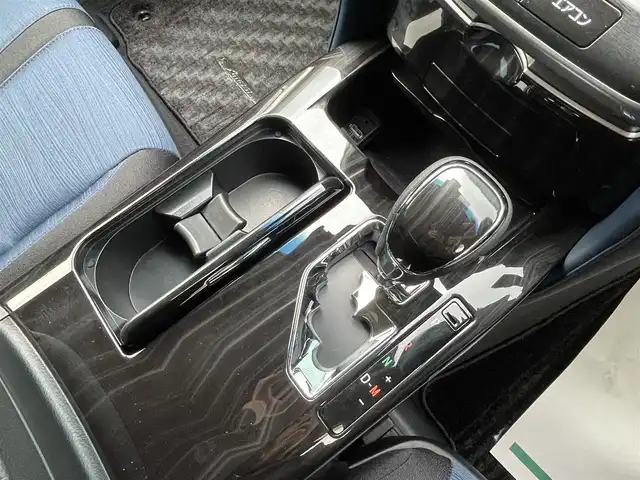 トヨタ クラウン アスリート S-T 宮崎県 2017(平29)年 5.9万km ホワイトパールクリスタルシャイン 前後純正ＯＰスパッツ/HDDナビ/フルセグテレビ/バックカメラ/アイドリングストップ/ウィンカーミラー/クルーズコントロール/プッシュスタート/ETC/LEDライト/レダークルーズ