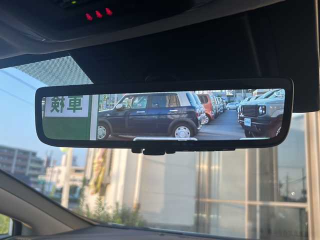 トヨタ プリウス Z 静岡県 2023(令5)年 2.3万km プラチナホワイトパールマイカ トヨタセーフティセンス/・プリクラッシュセーフティ/・レーダークルーズコントロール/・パーキングアシスト/・RCTA/・レーンキープアシスト/・クリアランスソナー/純正ディスプレイオーディオ/・フルセグTV/・Bluetooth/ラジオ/ミラーキャスト/主要装備/・全方位カメラ/・ヒートヒーター/・ベンチレーション/・レザーシート/・デジタルインナーミラー/・パワーバックドア/・AC100V/・ビルトインETC 2.0/・オートライト/・ステアリングスイッチ/・パワーシート/・プッシュスタート/・スマートキー