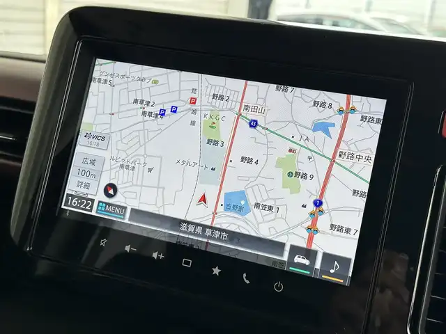 スズキ スペーシア カスタム HYBRID XS 滋賀県 2023(令5)年 0.1千km ブルーイッシュブラックパール3 純正9インチメモリーナビ/【Bluetooth/フルセグTV/CD/DVD//AppleCarPlay/AndroidAuto】/全方位モニター/両側パワースライドドア/スズキセーフティサポート/・デュアルセンサーブレーキサポート２/・誤発進抑制機能/・低速時ブレーキサポート/・車線逸脱警報機能/・車線維持支援機能/・アダプティブクルーズコントロール/・標識認識機能/・車線逸脱抑制機能/・ふらつき警報機能/・発進お知らせ機能/・ハイビームアシスト/LEDヘッドランプ/ヘッドアップディスプレイ/ハーフレザー/シートヒーター/ステアリングヒーター/オットマン