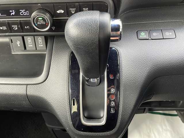 ホンダ Ｎ ＢＯＸ カスタム G L ホンダセンシング 静岡県 2018(平30)年 1.6万km クリスタルブラックパール /純正8インチナビ/地デジTV//純正CD/DVD/Bluetooth//バックカメラ//左パワースライド//ホンダセンシング//純正14インチAW//ビルトインETC//LEDヘッドライト//スマートキー