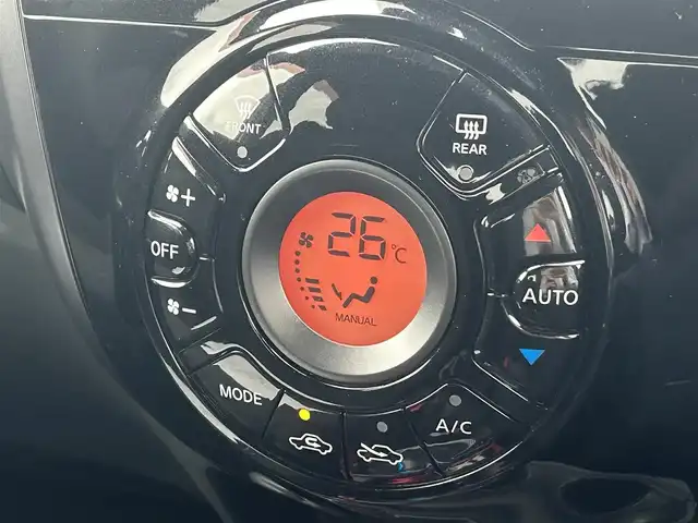 日産 ノート e－パワー ニスモ 岡山県 2017(平29)年 6.7万km ブリリアントホワイトパール 登録時走行距離66.721km/純正ナビ:MM316D-W/(AM/FM/DISC/SD/Bluetooth)/エマージェンシーブレーキ/アラウンドビューモニター/車線逸脱防止支援システム/ 車両接近通報装置/前後コーナーセンサー/スペアキー×1/デジタルインナーミラー/ドライブレコーダー/ETC/プッシュスタート/スマートキー