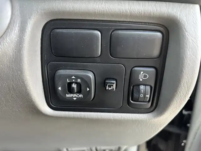 トヨタ ランドクルーザー VX－LTD Gセレ ツーリング 福岡県 2005(平17)年 9.9万km ブラック サンルーフ/ナビ（BT）/Bカメラ/オートライト/DN席パワーシート/DN席シートヒーター/純正18インチAW/ステアリングスイッチ/横滑り防止装置/盗難防止装置/リモコンキー/ETC