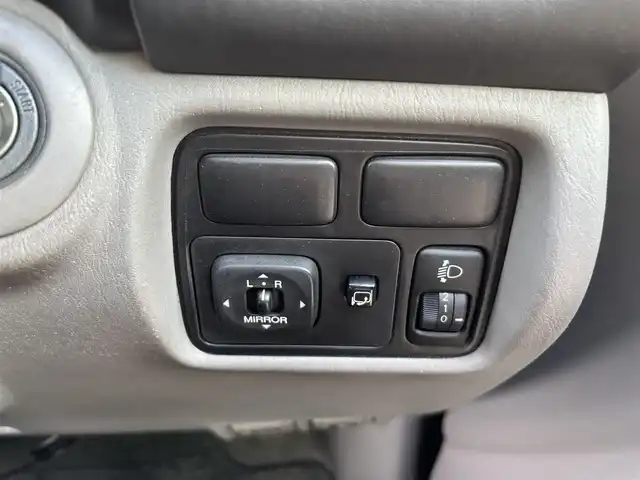 トヨタ ランドクルーザー VX－LTD Gセレ ツーリング 福岡県 2005(平17)年 9.9万km ブラック サンルーフ/ナビ（BT）/Bカメラ/オートライト/DN席パワーシート/DN席シートヒーター/純正18インチAW/ステアリングスイッチ/横滑り防止装置/盗難防止装置/リモコンキー/ETC