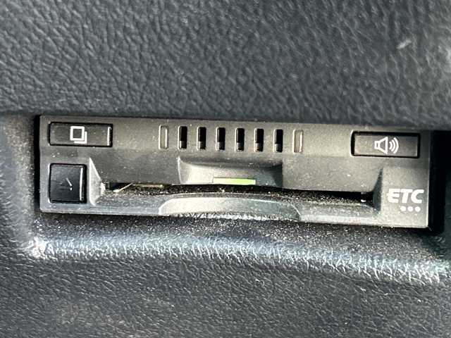 トヨタ シエンタ ハイブリッド G セーフティエディション 千葉県 2020(令2)年 2.4万km ホワイトパールクリスタルシャイン 特別仕様　ナビＮＳＺＴ－Ｗ６８Ｔ　バックカメラ　両側電動スライドドア　ビルトインＥＴＣ　ドラレコ　シートヒーター　ステアリングヒーター　クルコン　ＰＣＳ　レーンアシスト　ＡＨＢ　マット　ドアバイザー