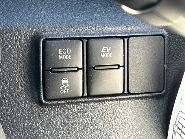 トヨタ シエンタ ハイブリッド G セーフティエディション 千葉県 2020(令2)年 2.4万km ホワイトパールクリスタルシャイン 特別仕様　ナビＮＳＺＴ－Ｗ６８Ｔ　バックカメラ　両側電動スライドドア　ビルトインＥＴＣ　ドラレコ　シートヒーター　ステアリングヒーター　クルコン　ＰＣＳ　レーンアシスト　ＡＨＢ　マット　ドアバイザー