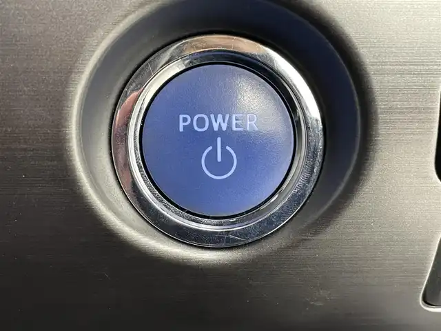 トヨタ プリウス S ツーリングセレ ブラックED 熊本県 2021(令3)年 6.8万km プレシャスブラックパール 禁煙車/純正ナビ付きディスプレイオーディオ(CD・BT・フルセグ・USB）/全周囲カメラ　/レーダークルーズコントロール/社外前後ドライブレコーダー　/ビルトインＥＴＣ　/合皮シート　/前席シートヒーター　/衝突軽減装置　/前後クリアランスソナー　/レーンキープアシスト/横滑り防止/AC100V電源/純正フロアマット/純正17インチAW/オートライト/オートマチックハイビーム/LEDヘッドライト/スマートキー/プッシュスタート/スペアキー1本/保証書