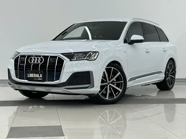 アウディ Ｑ７ 45 Sラインリミテッド 岡山県 2020(令2)年 3.6万km 白 プレミアム＆7シーターパッケージ/レザーシート/シートヒーター/360°カメラ/純正ナビ/Bluetooth/USB SD/フルセグTV/純正21インチアルミホイール/ACC/HUD/マトリクスLED/ヴァーチャルコックピット/ETC/AUDIドライブセレクト/リアクロストラフィックアシスト/純正フロアマット/アダプティブドライブアシスト/AUDIプレセンス/AUDIサイドアシスト/レーン逸脱警告/インテリアライト/レインセンサー