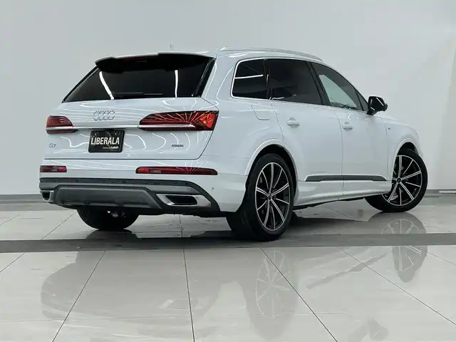 アウディ Ｑ７ 45 Sラインリミテッド 岡山県 2020(令2)年 3.6万km 白 プレミアム＆7シーターパッケージ/レザーシート/シートヒーター/360°カメラ/純正ナビ/Bluetooth/USB SD/フルセグTV/純正21インチアルミホイール/ACC/HUD/マトリクスLED/ヴァーチャルコックピット/ETC/AUDIドライブセレクト/リアクロストラフィックアシスト/純正フロアマット/アダプティブドライブアシスト/AUDIプレセンス/AUDIサイドアシスト/レーン逸脱警告/インテリアライト/レインセンサー