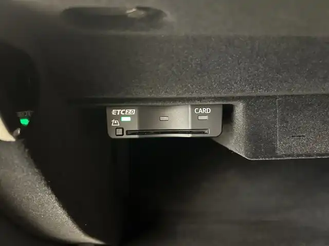 アウディ Ｑ７ 45 Sラインリミテッド 岡山県 2020(令2)年 3.6万km 白 プレミアム＆7シーターパッケージ/レザーシート/シートヒーター/360°カメラ/純正ナビ/Bluetooth/USB SD/フルセグTV/純正21インチアルミホイール/ACC/HUD/マトリクスLED/ヴァーチャルコックピット/ETC/AUDIドライブセレクト/リアクロストラフィックアシスト/純正フロアマット/アダプティブドライブアシスト/AUDIプレセンス/AUDIサイドアシスト/レーン逸脱警告/インテリアライト/レインセンサー