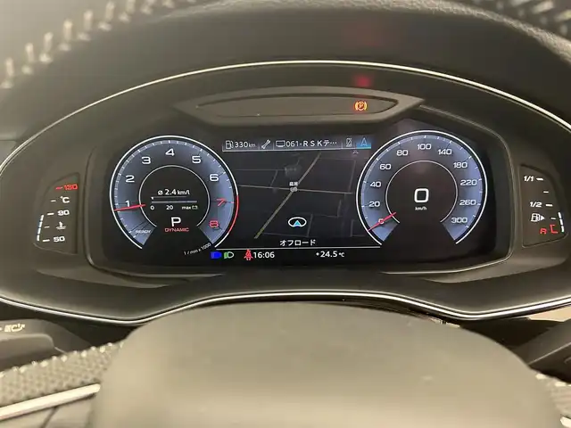 アウディ Ｑ７ 45 Sラインリミテッド 岡山県 2020(令2)年 3.6万km 白 プレミアム＆7シーターパッケージ/レザーシート/シートヒーター/360°カメラ/純正ナビ/Bluetooth/USB SD/フルセグTV/純正21インチアルミホイール/ACC/HUD/マトリクスLED/ヴァーチャルコックピット/ETC/AUDIドライブセレクト/リアクロストラフィックアシスト/純正フロアマット/アダプティブドライブアシスト/AUDIプレセンス/AUDIサイドアシスト/レーン逸脱警告/インテリアライト/レインセンサー