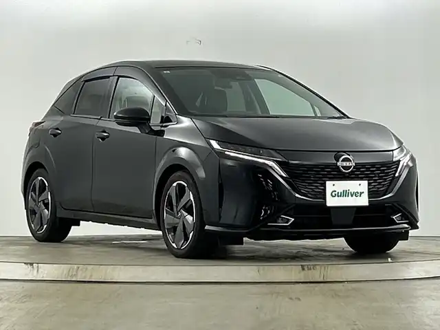 日産 オーラ G レザーエディション 愛知県 2021(令3)年 2.8万km 黒 禁煙車/純正9インチナビ/（AM/FM/Bluetooth/USB/フルセグTV）/全方位カメラ/BOSEサウンド/ワイヤレス充電/衝突軽減ブレーキ/プロパイロット/レーンキープアシスト/レーダークルーズコントロール/オートマチックハイビーム/ブラインドスポットモニター/コーナーセンサー/ETC2.0/インテリジェントルームミラー/レザーシート/シートヒーター/ステアリングヒーター/LEDヘッドライト/フロントフォグランプ/オートライト/純正17インチアルミホイール/スマートキー/スペアキー有/プッシュスタート/横滑り防止装置/