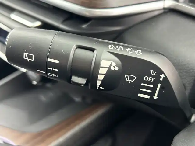日産 オーラ G レザーエディション 愛知県 2021(令3)年 2.8万km 黒 禁煙車/純正9インチナビ/（AM/FM/Bluetooth/USB/フルセグTV）/全方位カメラ/BOSEサウンド/ワイヤレス充電/衝突軽減ブレーキ/プロパイロット/レーンキープアシスト/レーダークルーズコントロール/オートマチックハイビーム/ブラインドスポットモニター/コーナーセンサー/ETC2.0/インテリジェントルームミラー/レザーシート/シートヒーター/ステアリングヒーター/LEDヘッドライト/フロントフォグランプ/オートライト/純正17インチアルミホイール/スマートキー/スペアキー有/プッシュスタート/横滑り防止装置/