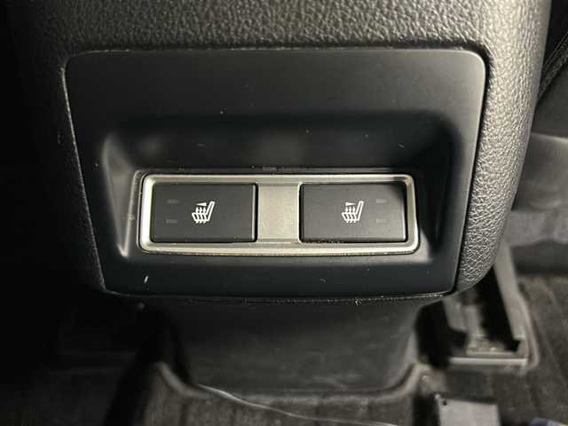 スバル フォレスター S－リミテッド 長崎県 2017(平29)年 6万km クリスタルホワイトP 純正ナビ（AVIC-RZ900）/・フルセグ/・DVD/・Bluetooth/アイサイト/・レーンキープアシスト/・先行車発信告知/・ブラインドスポットモニター/・オートハイビーム/全席シートヒーター/前席パワーシート/LEDヘッドライト/ETC/ルーフレール/クルーズコントロール/黒革ハンドル/スマートキー/アイドリングストップ